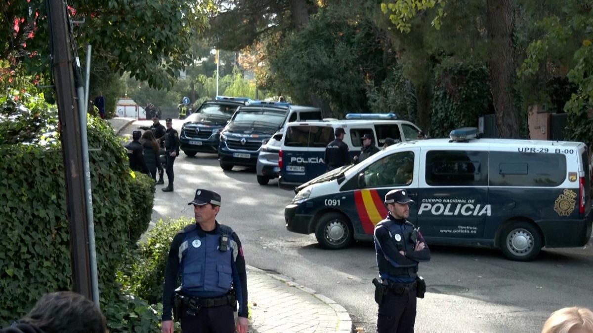 Na ukrajinské ambasádě v Madridu vybuchla dopisová bomba